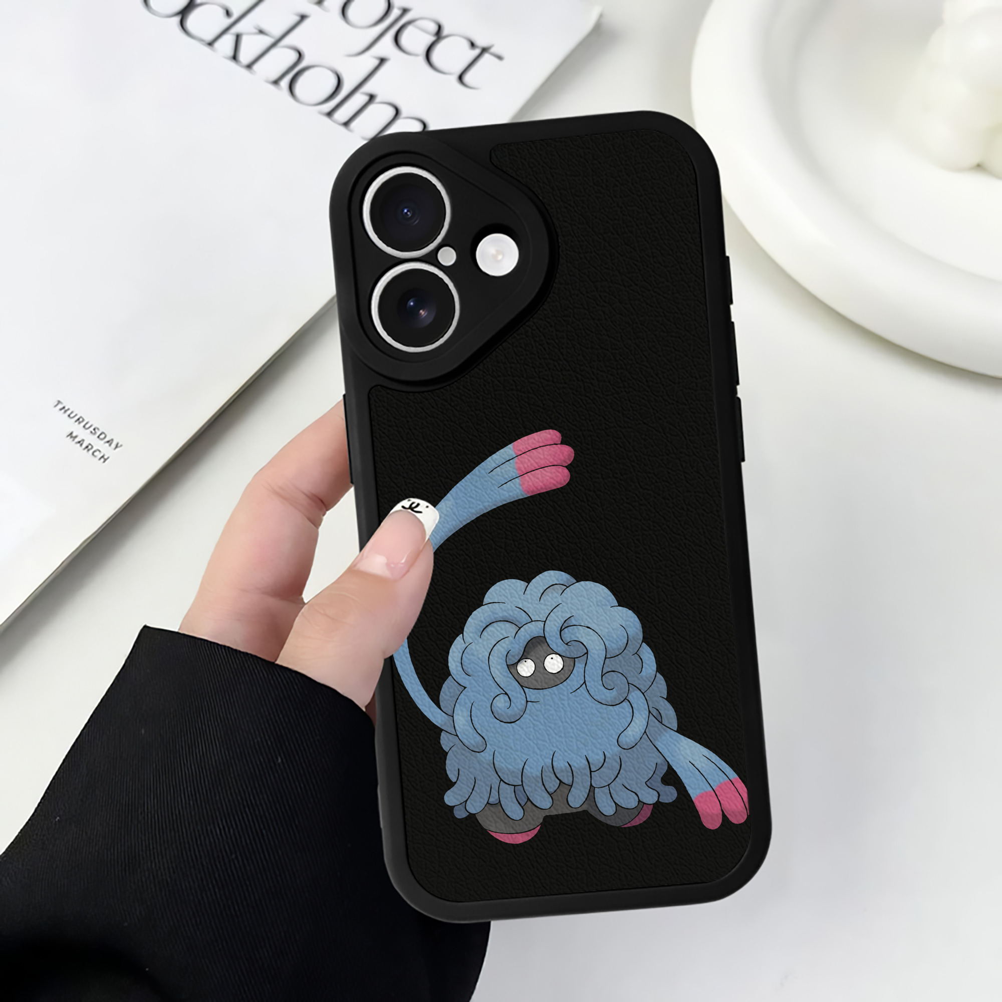 （画像用） ポケットモンスター Pokémon 【iPhone 16シリーズ対応】シリコンスマホケース（レザー調） 材質：シリコン